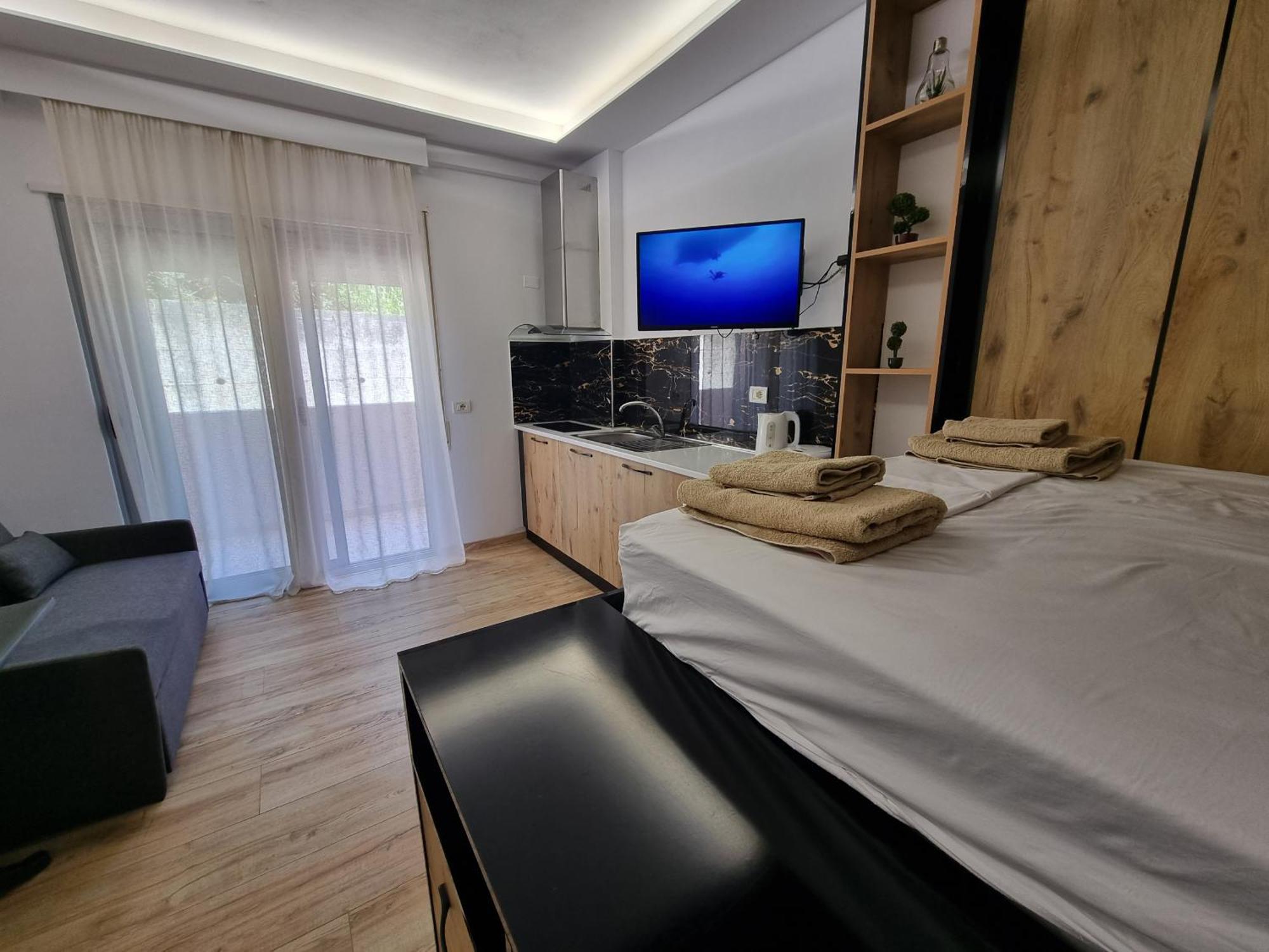 Teo'S Deluxe Studios Vlore Bagian luar foto