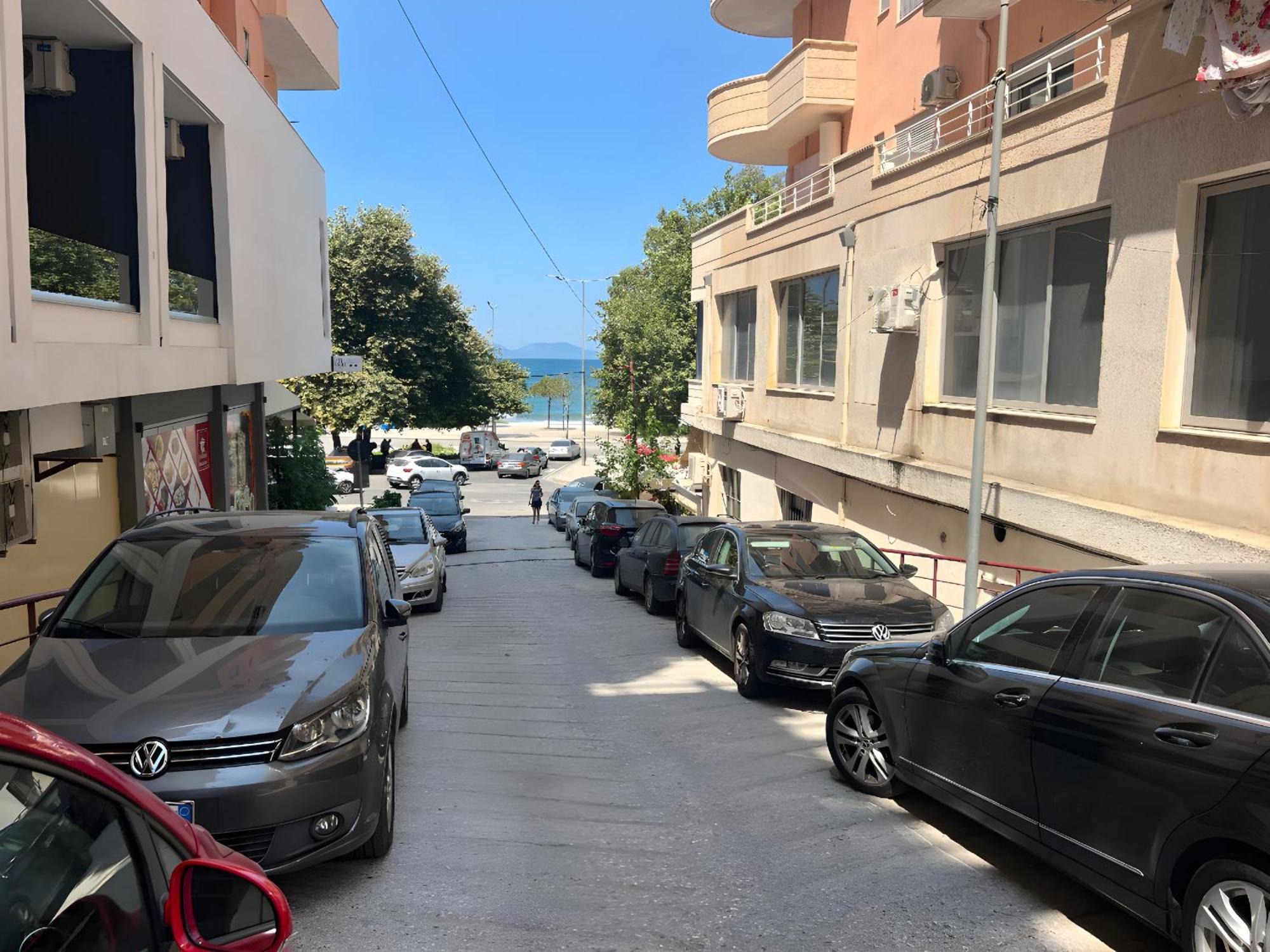 Teo'S Deluxe Studios Vlore Bagian luar foto