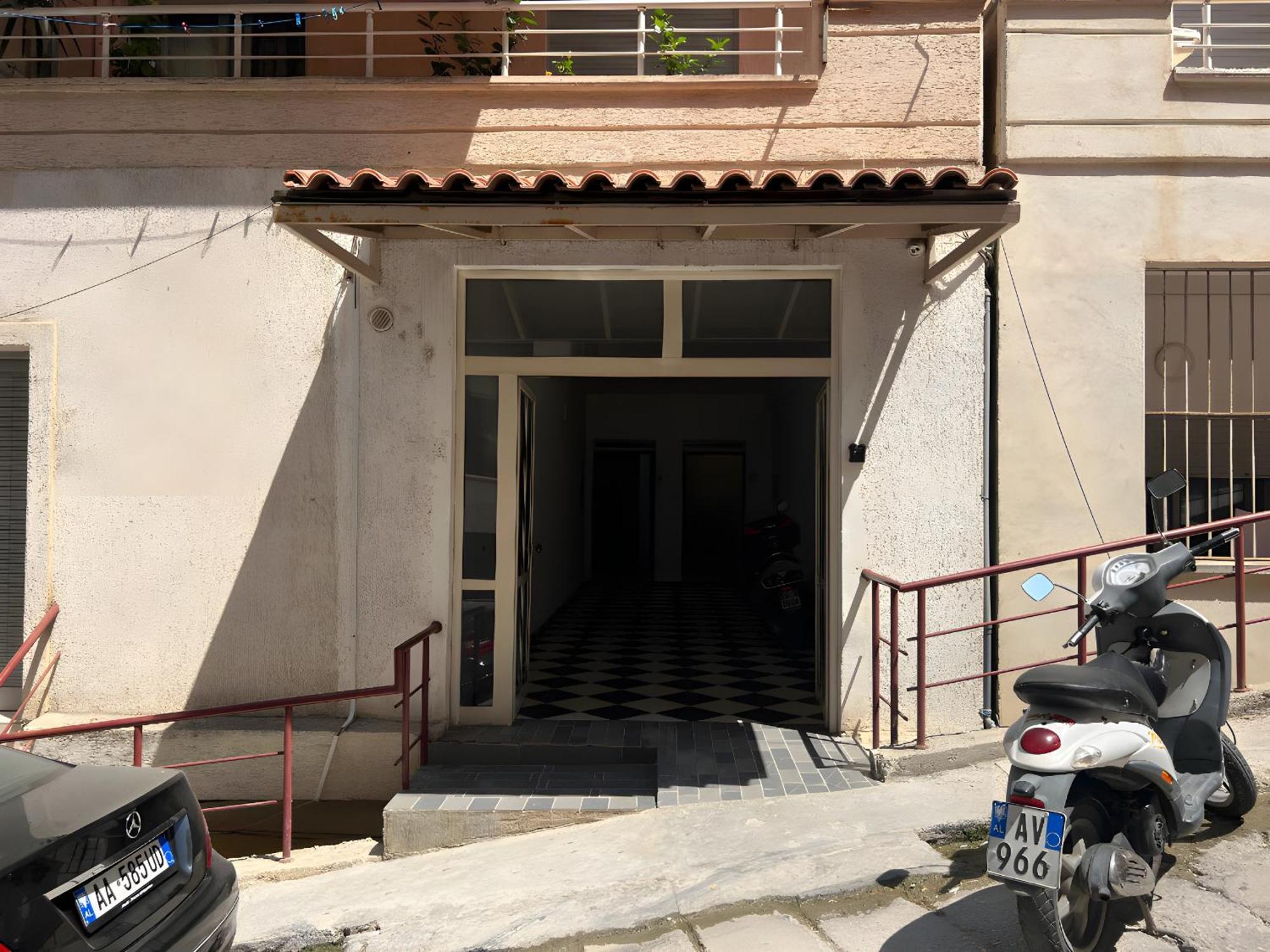 Teo'S Deluxe Studios Vlore Bagian luar foto